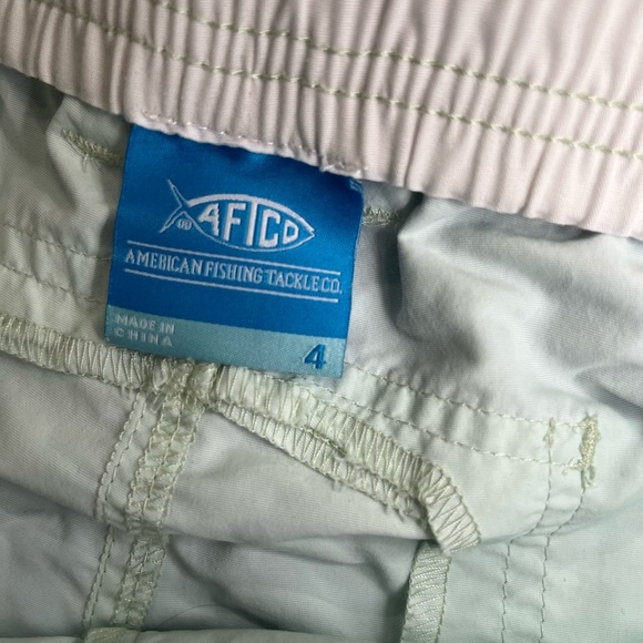 AFTCO WOMENS size 4 light green blue FISHING SHORTS - Picture 3 of 3